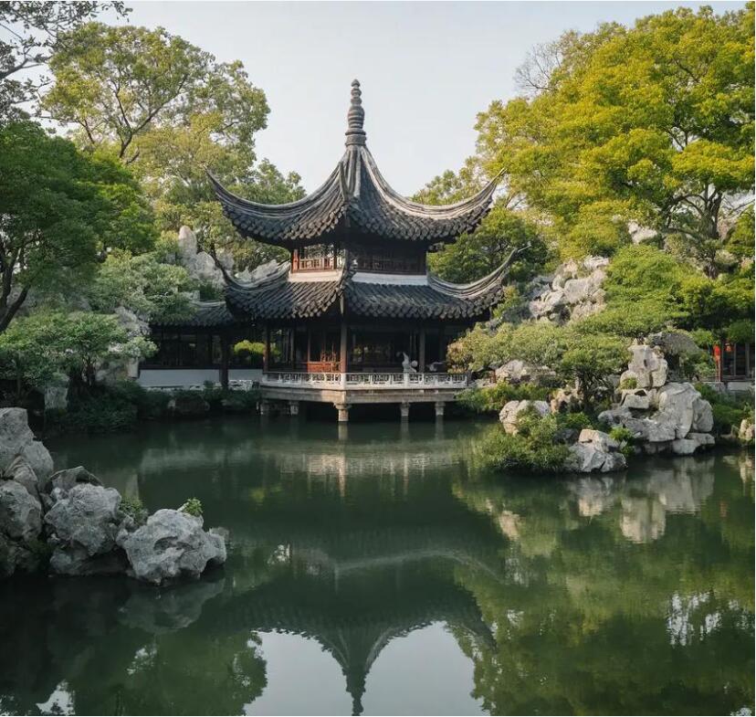 鞍山幼翠餐饮有限公司